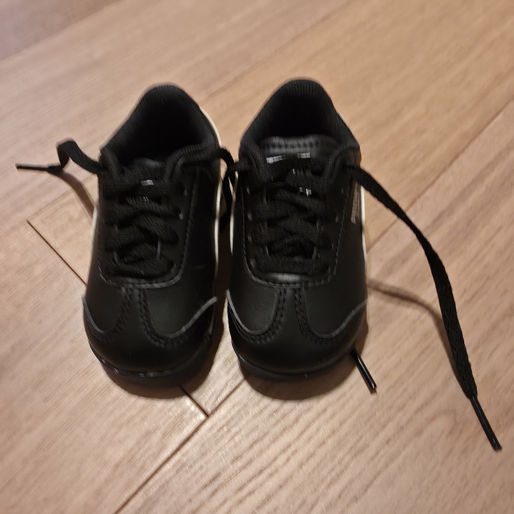 Puma Roma Black Sneakers